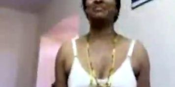 Hot Southindian telugu Aunty Shamala's Boobs Show to her Customer