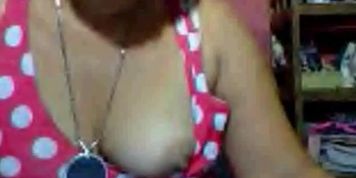 Mini Boobs flash of Elvie M filipina (Lil bit)