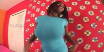 Big tis dance