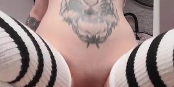 DeidarasBae Moves Up And Down On Her Massive Dildo