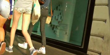 Huge Candid Donk In London