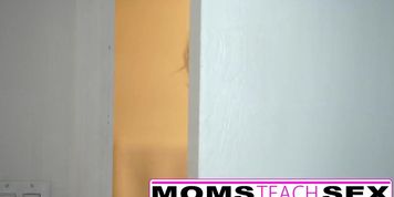Hot threesome for stepmother and&nbsp;schoolgirl (Nina Elle)