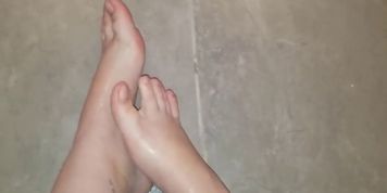 Slave Cum On Feet And Eating His Cum off My Pale Feet! (Footjob Part 2)
