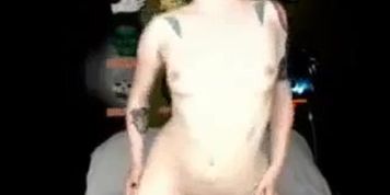 Black Swan Mastubates On Webcam 2