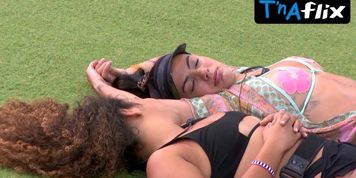 Fernanda Bande Bikini Scene  in Big Brother Brasil 2024