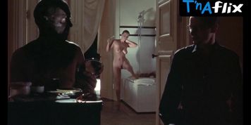 Polly Walker Nude, Breasts Scene  in 81/2 Women