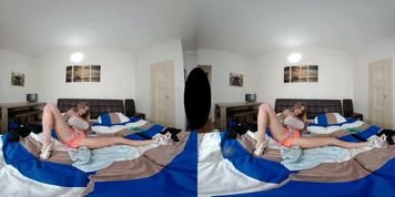 Wet T Shirt Daisy Lee VR