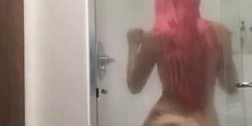 Mia cherrygurl - Shower! (Mathangi Arulpragasam)