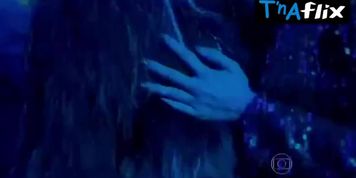 Rhaisa Batista Lesbian,  Breasts Scene  in Verdades Secretas