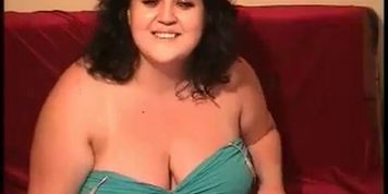 BBW Webcam Striptease