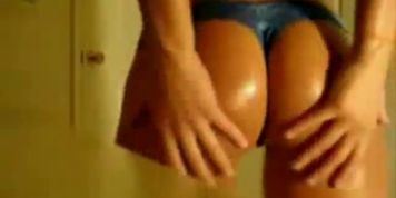 Keyra Agustina - Hot dance