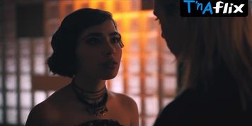 Jessica Mcleod Lesbian Scene  in One Of Us Is Lying