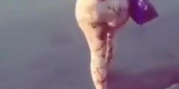 Juicy Phat Booty Gorgeous Women in Tights