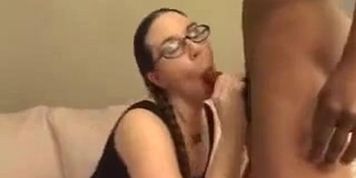 Amateur sucking BBC