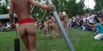 Unspoiled CMNF - Nudes-A-Poppin(End Of Compete)