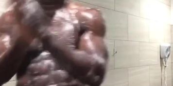 Solo Shower time 