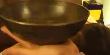 Jeune femme sodomisee par un vieux