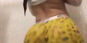 Phat ass latina twerking