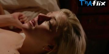 Helene Yorke Nude Scene  in Graves