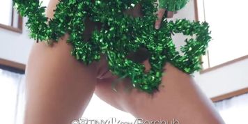 Tiny4K Festive busty Alexis Adams fucks her boyfriend on St Patricks day