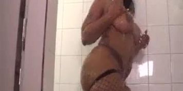 Cherokee D'ass Shower