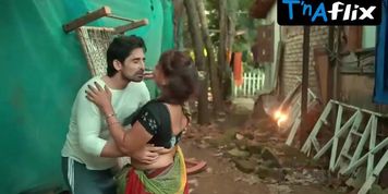 Manisha Jain Sexy Scene  in Rangeen Kahaniyan