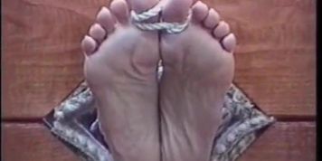 Milf feet tickle