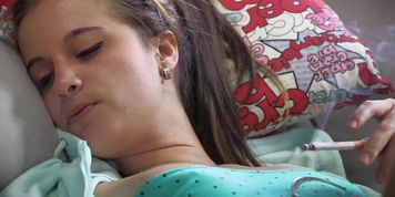 The beautiful Ariadna smoking & dangling