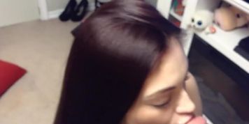 Gorgeous Teen Loves Cum on her Face
