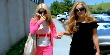 Jessica Simpson Bikini Scene  in Newlyweds: Nick AND Jessica