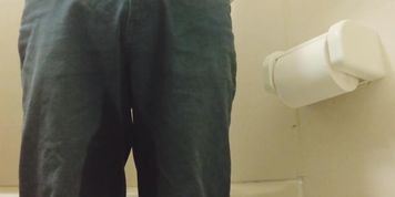 A Japanese boy can&rsquo;t hold it and pees in his pants