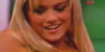 14 - Ellen Rocche - Strip na band - lingerie preta (Ellen Haufler, Hot Wife Rio)