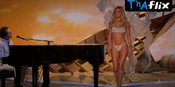 Doutzen Kroes Underwear Scene  in The Victoria'S Secret Fashion Show 2013