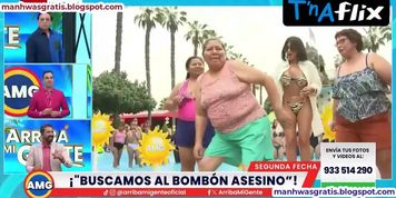 Micheille Soifer Cardenas Bikini Scene  in Latina Noticias