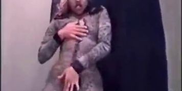 scarlett shaking her ass and pussy playing