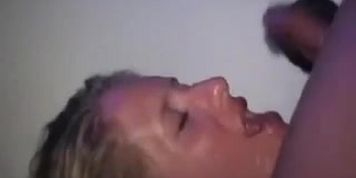 Amateur cuckold gloryhole 4