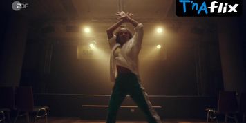 Amy Muul Breasts Scene  in Soko Leipzig
