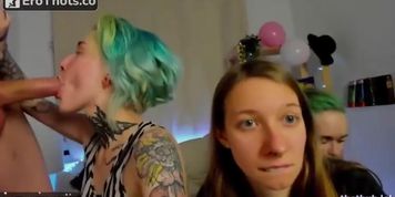 space_mouse camgirl and Friends blowjob swap