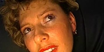 Wild pussy pleasuring for babes - video 4