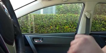 Car Flash hot blonde