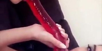 Camgirls dildo show