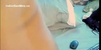 South Asian webcam mama with proper body & tits rubbing her cunt good