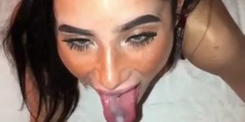 Mackzjones sucking cock [dl before removed] (Vivian Taylor)