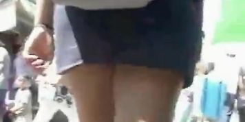 Public video of some hot babes filmed upskirt