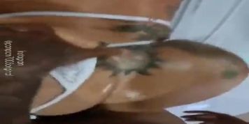 Pamella Makeup esposa bucetuda deu o cu pro amigo neg&Atilde;&pound;o