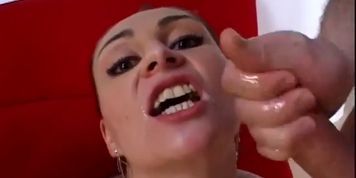 Alesha Bizart DP