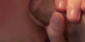 Young Girlfriend Gives Sloppy Head Till She Swallows 