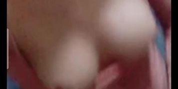Show boobs