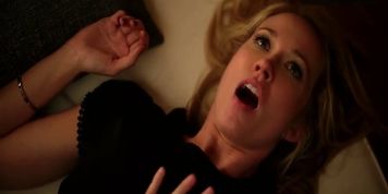 HEATHER GRAHAM ANNA CAMP DESPERADOS LESBIAN SEX SCENE