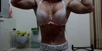 fbb big boobs flex